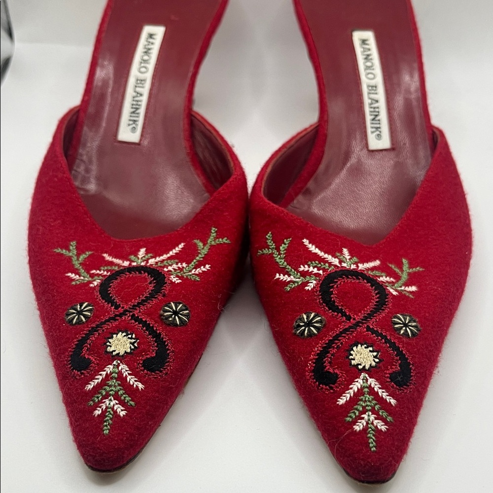 Manolo Blahnik Red Embroidered Mules - Picture 4 of 4